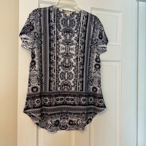 World Unity Top L NWOT